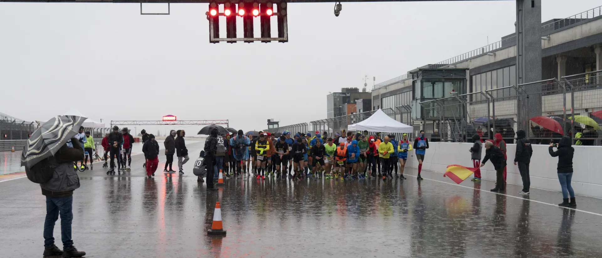 La Invernal abre la temporada en MotorLand desafiando al mal tiempo