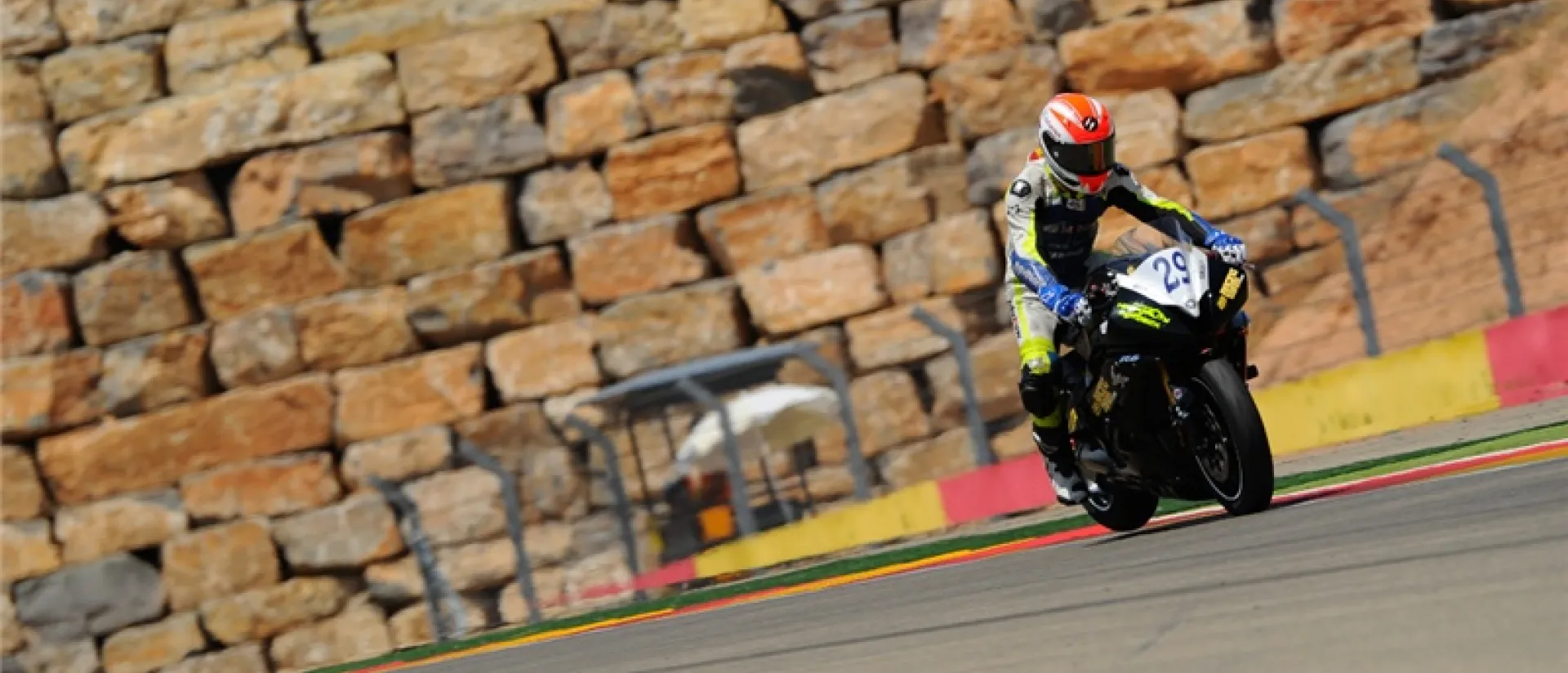 La Copa de España y el aragonés de Velocidad brindan un gran espectáculo en MotorLand La Copa de España y el aragonés de Velocidad brindan un gran espectáculo en MotorLand
