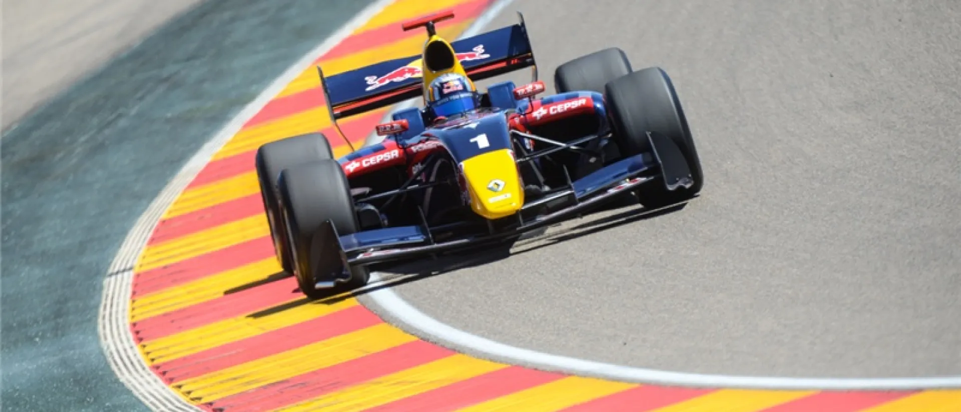 Sainz Jr. y Merhi asoman por los primeros puestos en la jornada de entrenamientos libres de las World Series Sainz Jr. y Merhi asoman por los primeros puestos en la jornada de entrenamientos libres de las World Series