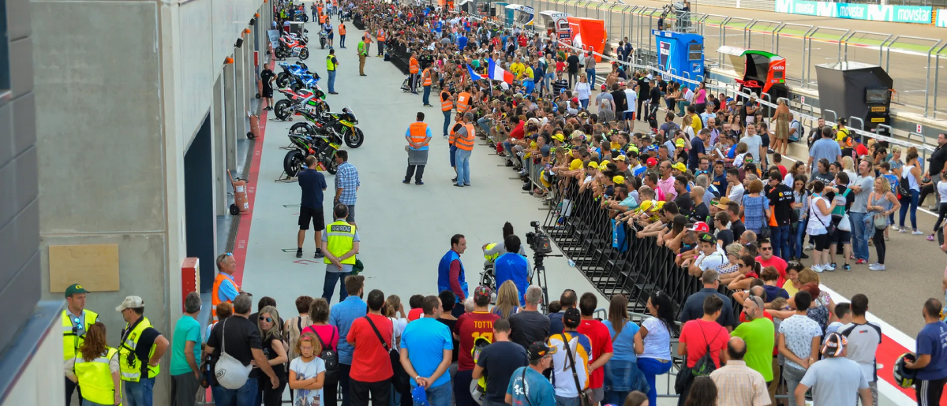 MotorLand celebrará un pit lane walk abierto al público el jueves del Gran Premio Movistar de Aragón de MotoGP MotorLand celebrará un pit lane walk abierto al público el jueves del Gran Premio Movistar de Aragón de MotoGP