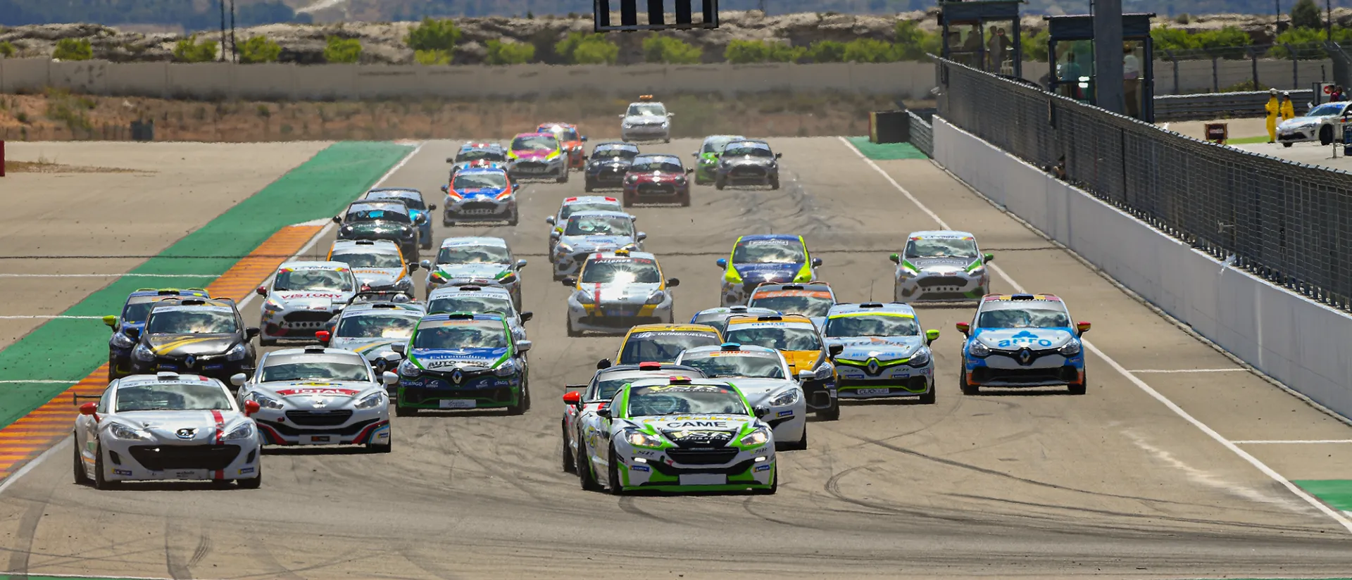 El espectáculo del Racing Weekend conquista MotorLand El espectáculo del Racing Weekend conquista MotorLand
