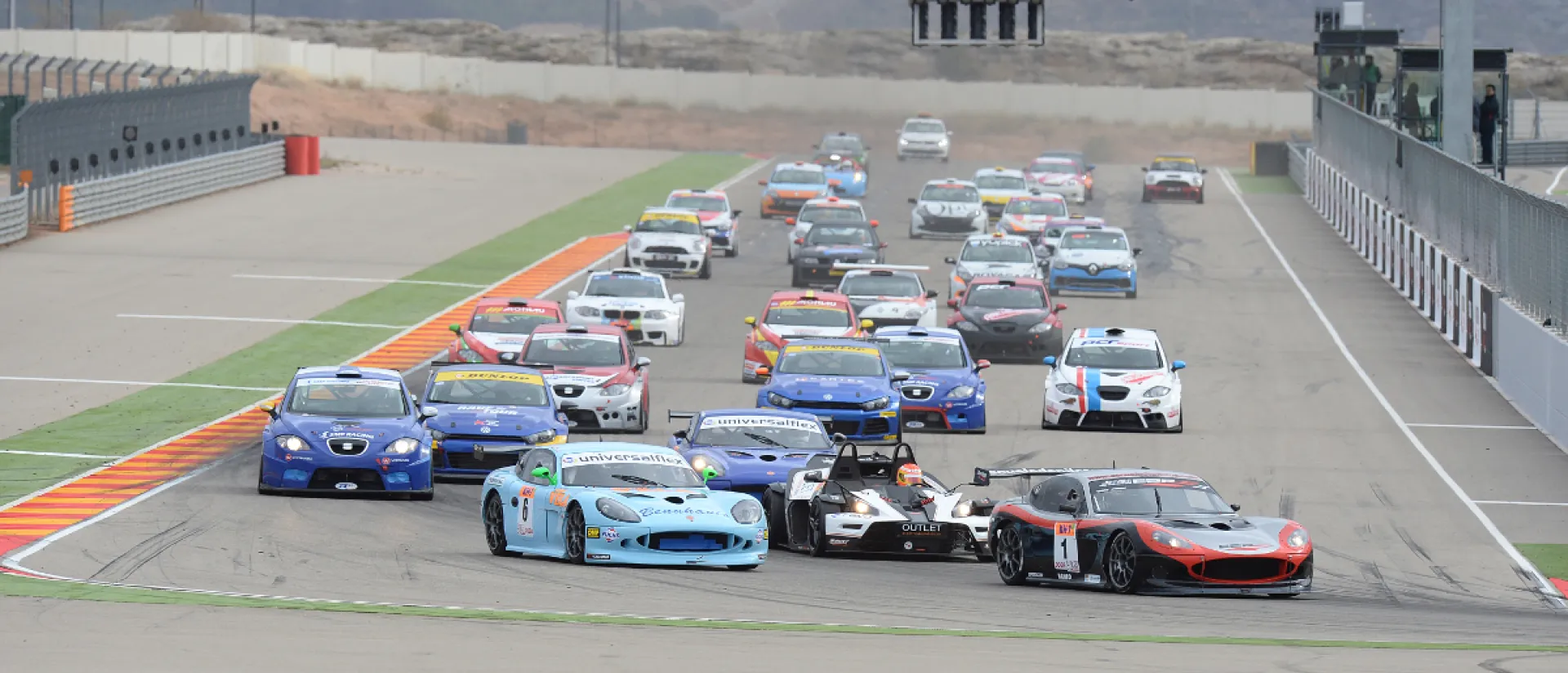 Los 500Km de Alcañiz reunirán más de un centenar de pilotos en MotorLand este fin de semana Los 500Km de Alcañiz reunirán más de un centenar de pilotos en MotorLand este fin de semana