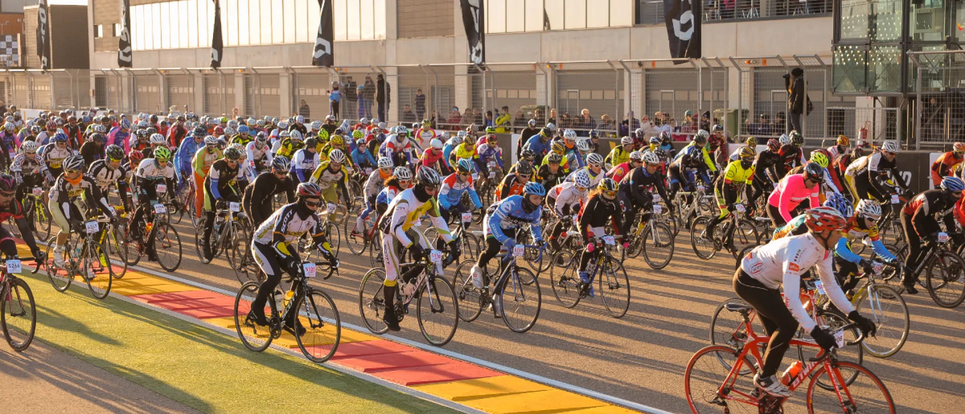 Récord de participantes en La Invernal de MotorLand con 1.681 deportistas solidarios