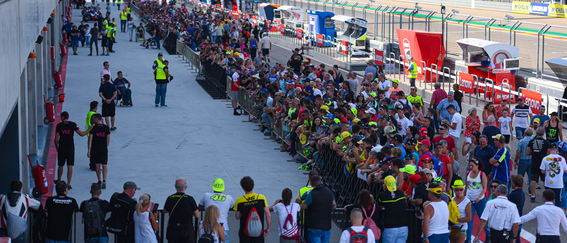 Arranca el Gran Premio de Aragón de MotoGP con la celebración del décimo aniversario de MotorLand Arranca el Gran Premio de Aragón de MotoGP con la celebración del décimo aniversario de MotorLand