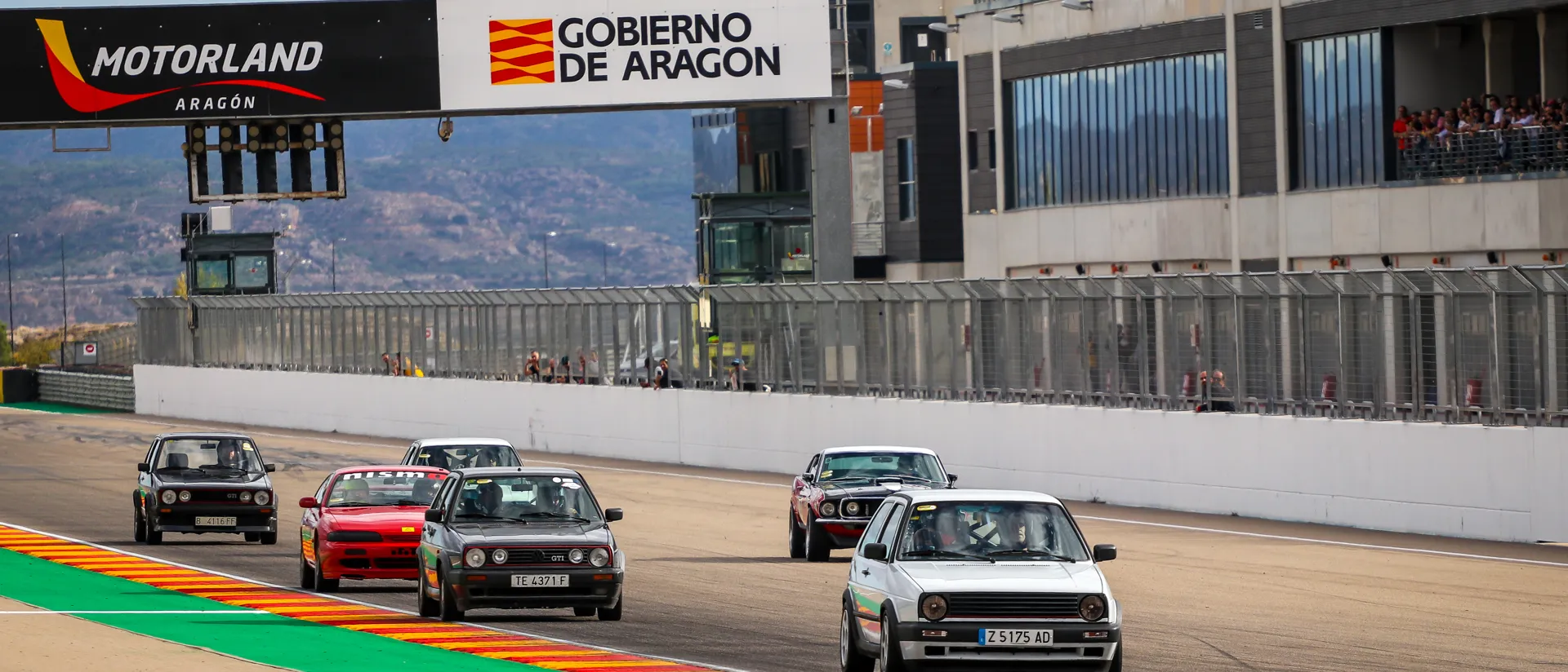 La pasión por los clásicos llena el paddock en la segunda jornada del MotorLand Classic Festival 