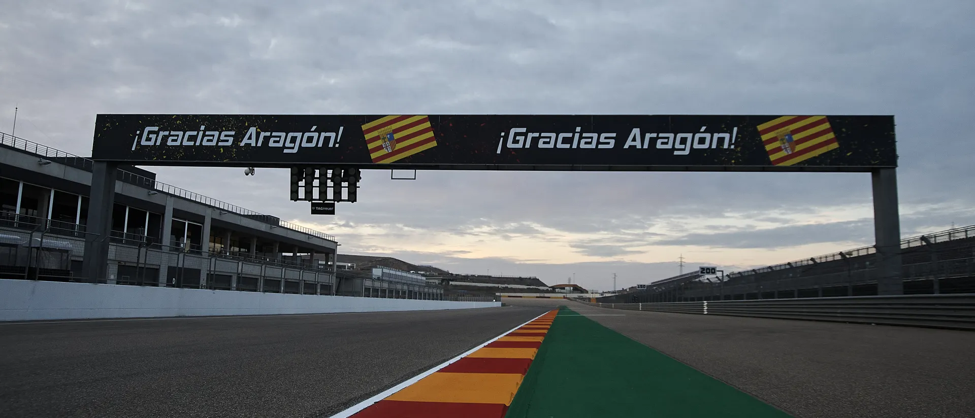 Todo listo para que arranque la última prueba del Campeonato de Turismos en MotorLand Aragón Todo listo para que arranque la última prueba del Campeonato de Turismos en MotorLand Aragón