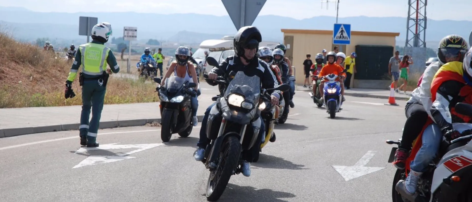 Más de 600 agentes de la Guardia Civil velarán por la seguridad del circuito de Alcañiz en la celebración del Gran Premio Animoca Brands de Aragón de MotoGP Más de 600 agentes de la Guardia Civil velarán por la seguridad del circuito de Alcañiz en la celebración del Gran Premio Animoca Brands de Aragón de MotoGP