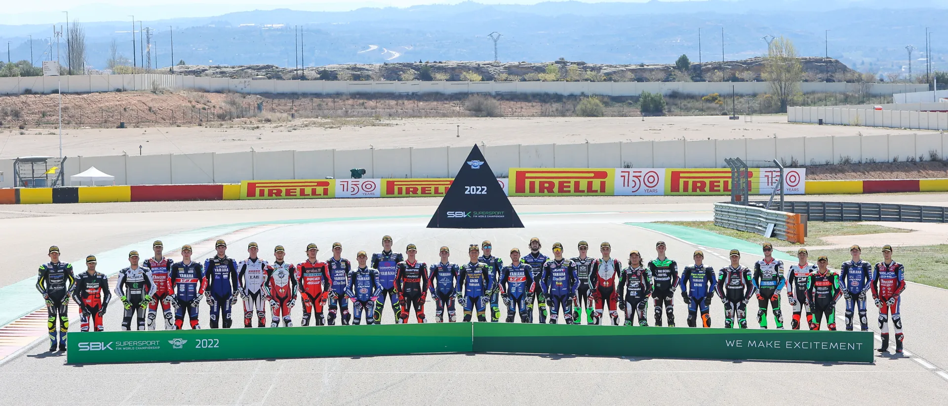 Todo listo en Motorland Aragón para que arranque el Campeonato del Mundo Motul FIM Superbike 2022 este fin de semana. Todo listo en Motorland Aragón para que arranque el Campeonato del Mundo Motul FIM Superbike 2022 este fin de semana.