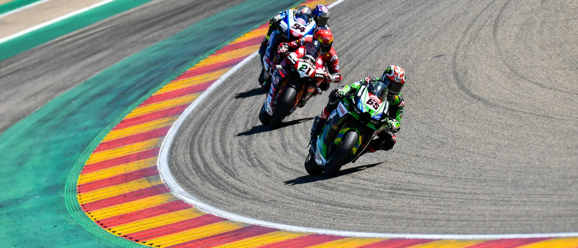El primer día de carreras de WorldSBK en MotorLand Aragón deja una histórica Fan Bike Parade El primer día de carreras de WorldSBK en MotorLand Aragón deja una histórica Fan Bike Parade