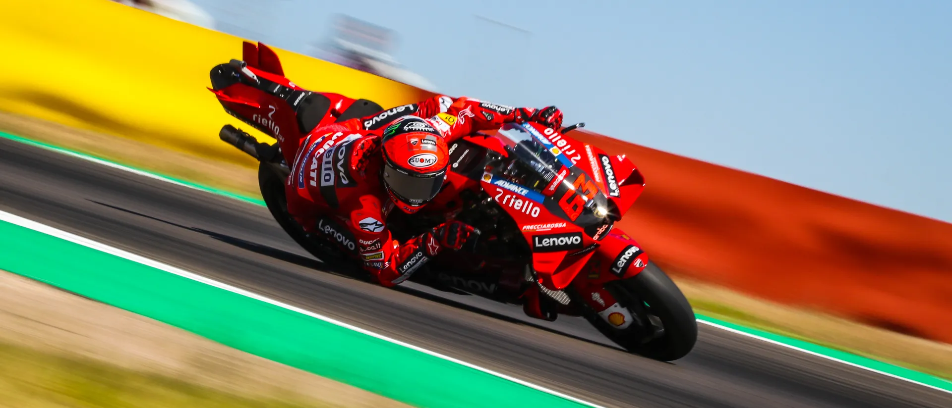 Motorland se prepara para el Gran Premio GoPro de Aragón. Un mes para que empiece el gran espectáculo de MotoGP Motorland se prepara para el Gran Premio GoPro de Aragón. Un mes para que empiece el gran espectáculo de MotoGP