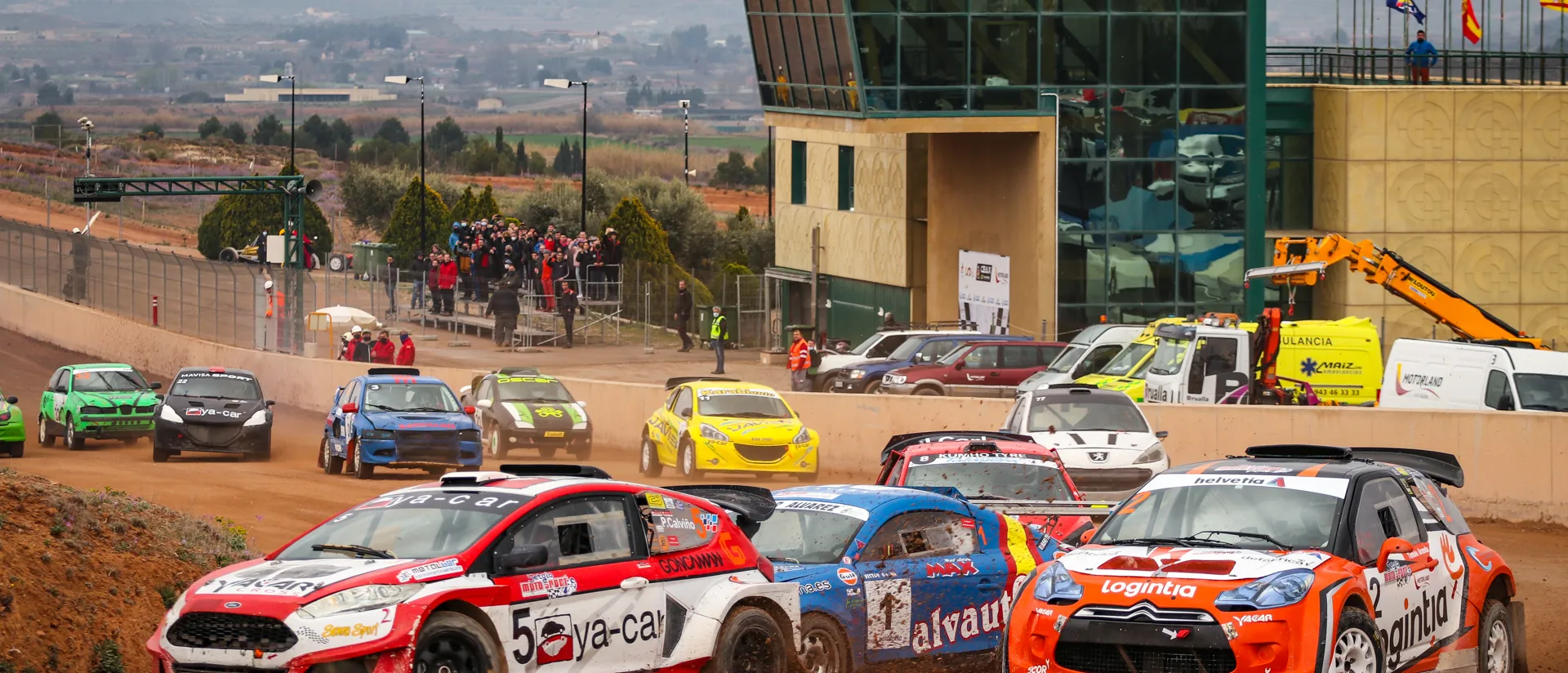 Intensa jornada de automovilismo en Motorland Aragón.