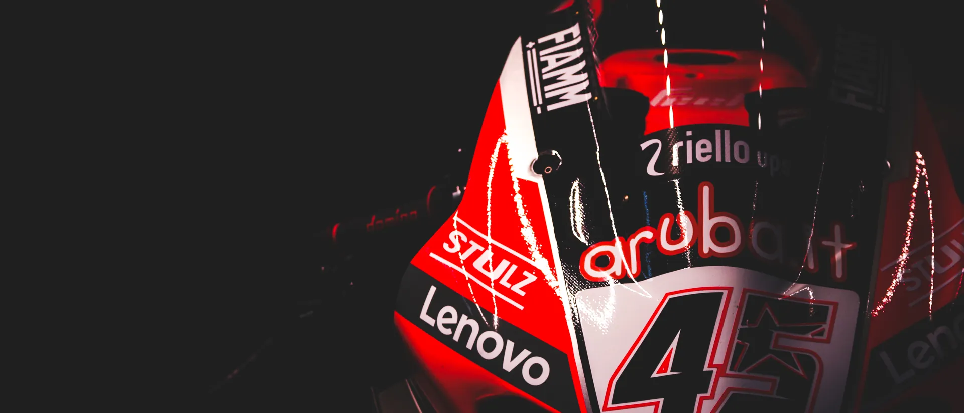 The Motul FIM World Superbike Championship leaves us surprising podiums, new favorites and a lot of friction on the track. The Motul FIM World Superbike Championship leaves us surprising podiums, new favorites and a lot of friction on the track.