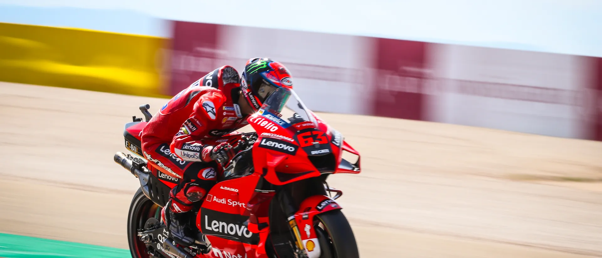 Francesco Bagnaia, Sam Lowes y Darryn Binder se llevan las poles del sábado en el Gran Premio TISSOT de MotoGP. Francesco Bagnaia, Sam Lowes y Darryn Binder se llevan las poles del sábado en el Gran Premio TISSOT de MotoGP.