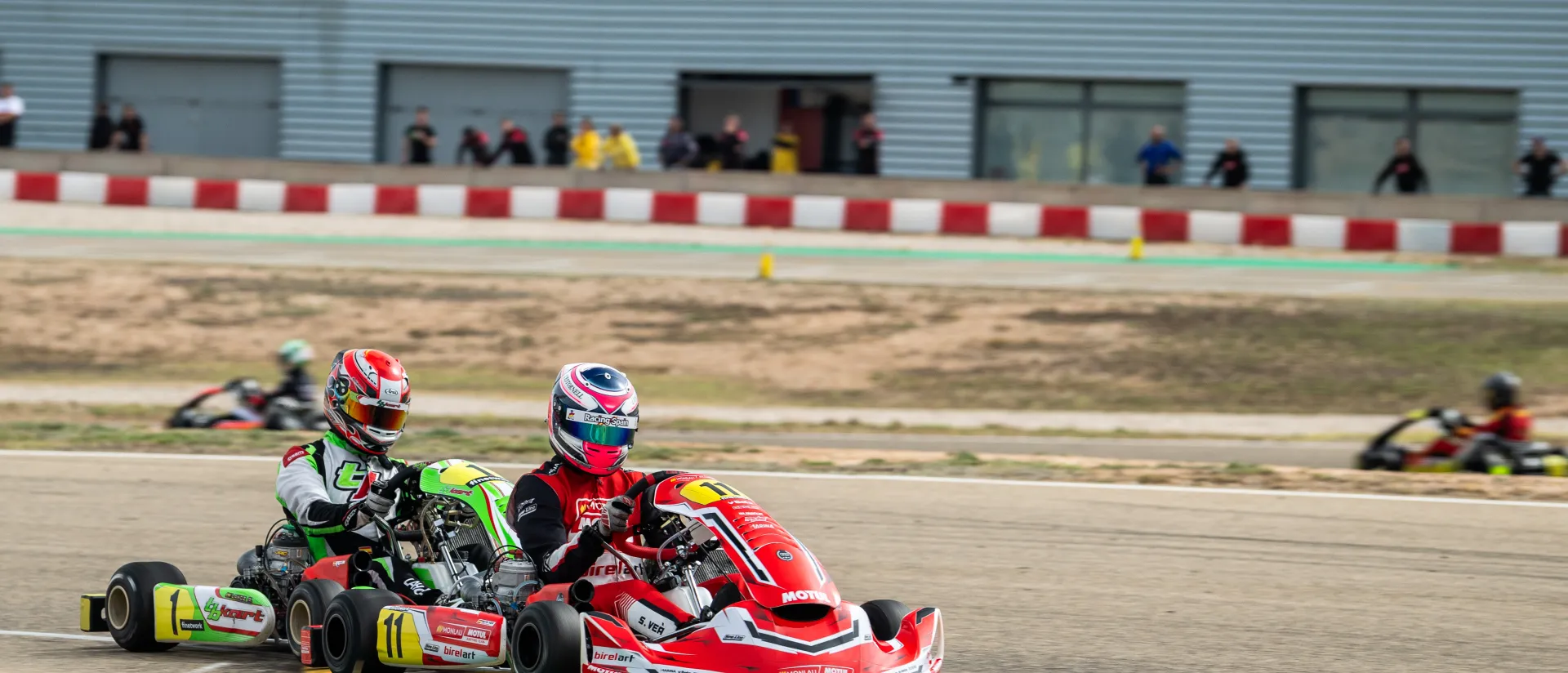 El mejor karting nacional regala un intenso sábado de mangas y clasificaciones en MotorLand Aragón