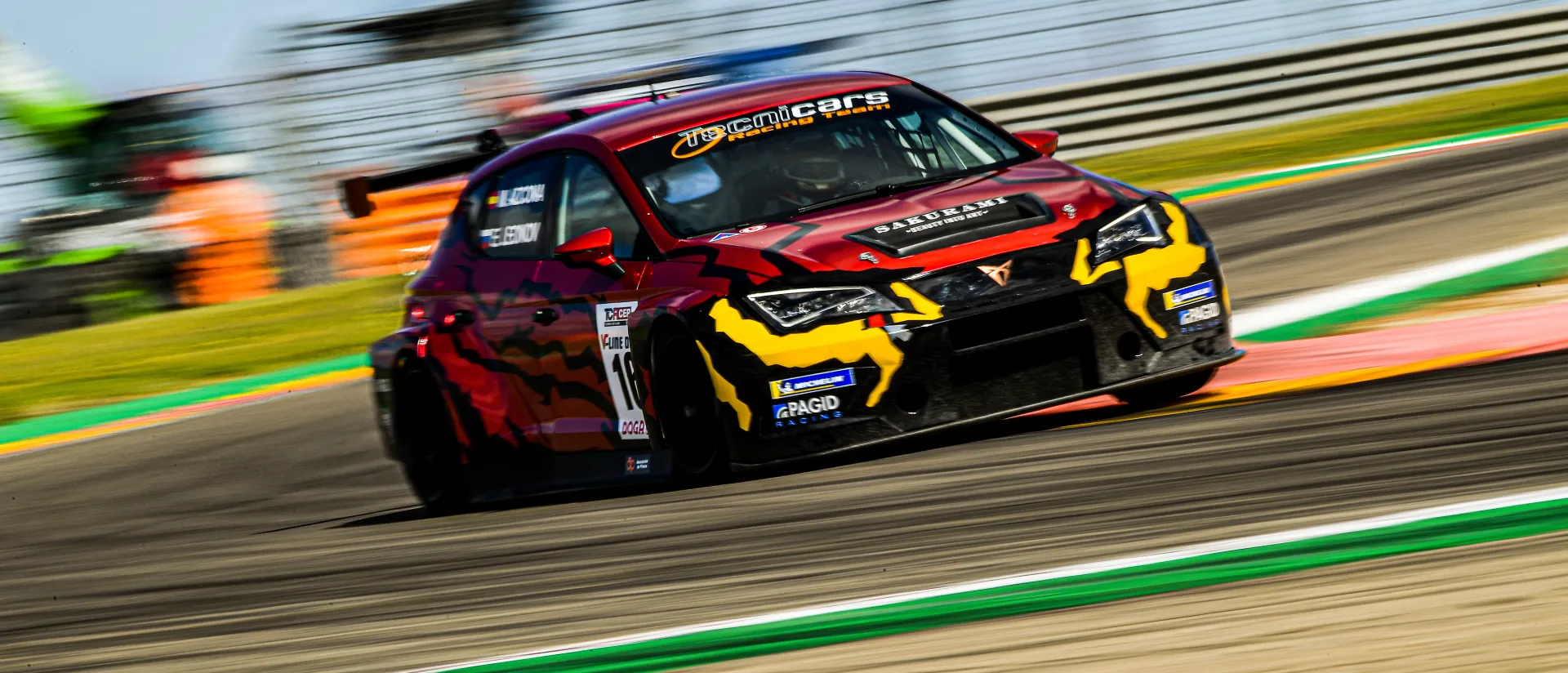 Comienza el Racing Weekend en Motorland Aragón. Comienza el Racing Weekend en Motorland Aragón.