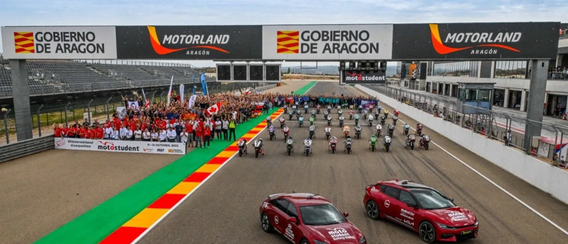Fin de semana apoteósico en Motorland Aragón con las carreras de MotoStudent, victorias para 2WheelsPoliTO en Best MotoStudent Petrol y UniBO Motorsport en Best MotoStudent Electric Fin de semana apoteósico en Motorland Aragón con las carreras de MotoStudent, victorias para 2WheelsPoliTO en Best MotoStudent Petrol y UniBO Motorsport en Best MotoStudent Electric