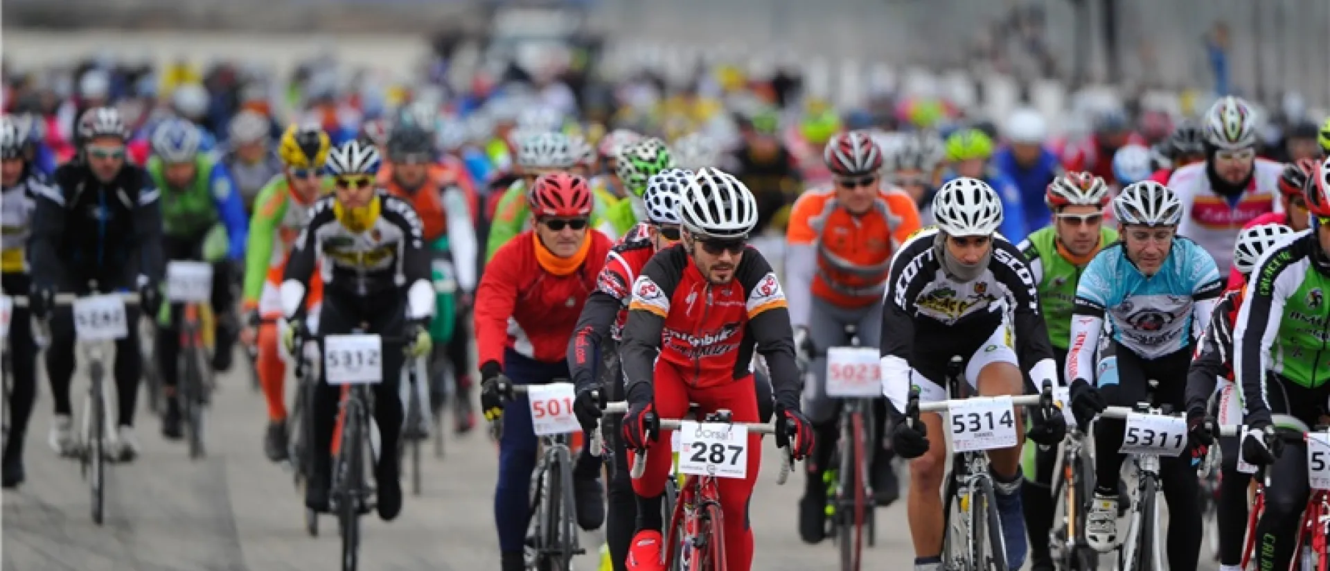 La Invernal abre la temporada 2014 con más de 1.000 deportistas La Invernal abre la temporada 2014 con más de 1.000 deportistas