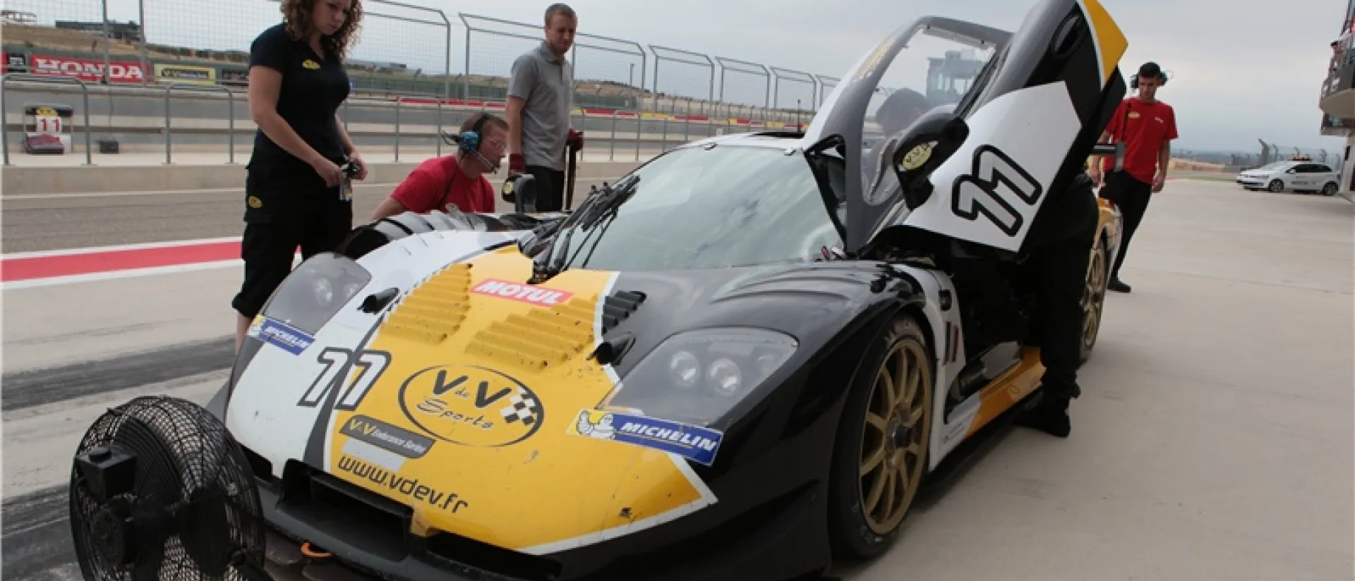 Seis carreras y emoción hasta la medianoche con las VdeV Endurance Series, este sábado en MotorLand Seis carreras y emoción hasta la medianoche con las VdeV Endurance Series, este sábado en MotorLand