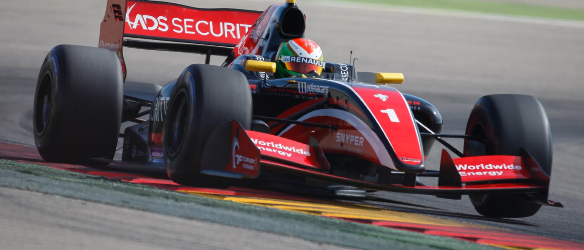 Las World Series aceleran en MotorLand en el primer día de actividad en pista Las World Series aceleran en MotorLand en el primer día de actividad en pista