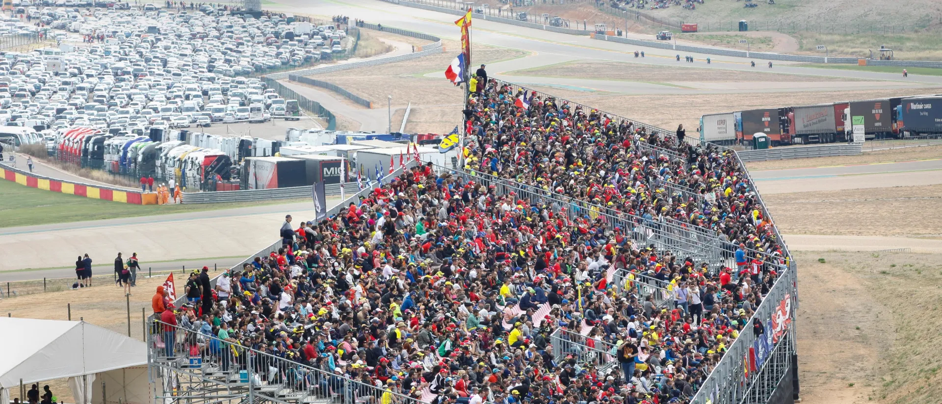 Los clubs de fans de los pilotos del mundial de MotoGP animarán en las gradas de MotorLand Los clubs de fans de los pilotos del mundial de MotoGP animarán en las gradas de MotorLand
