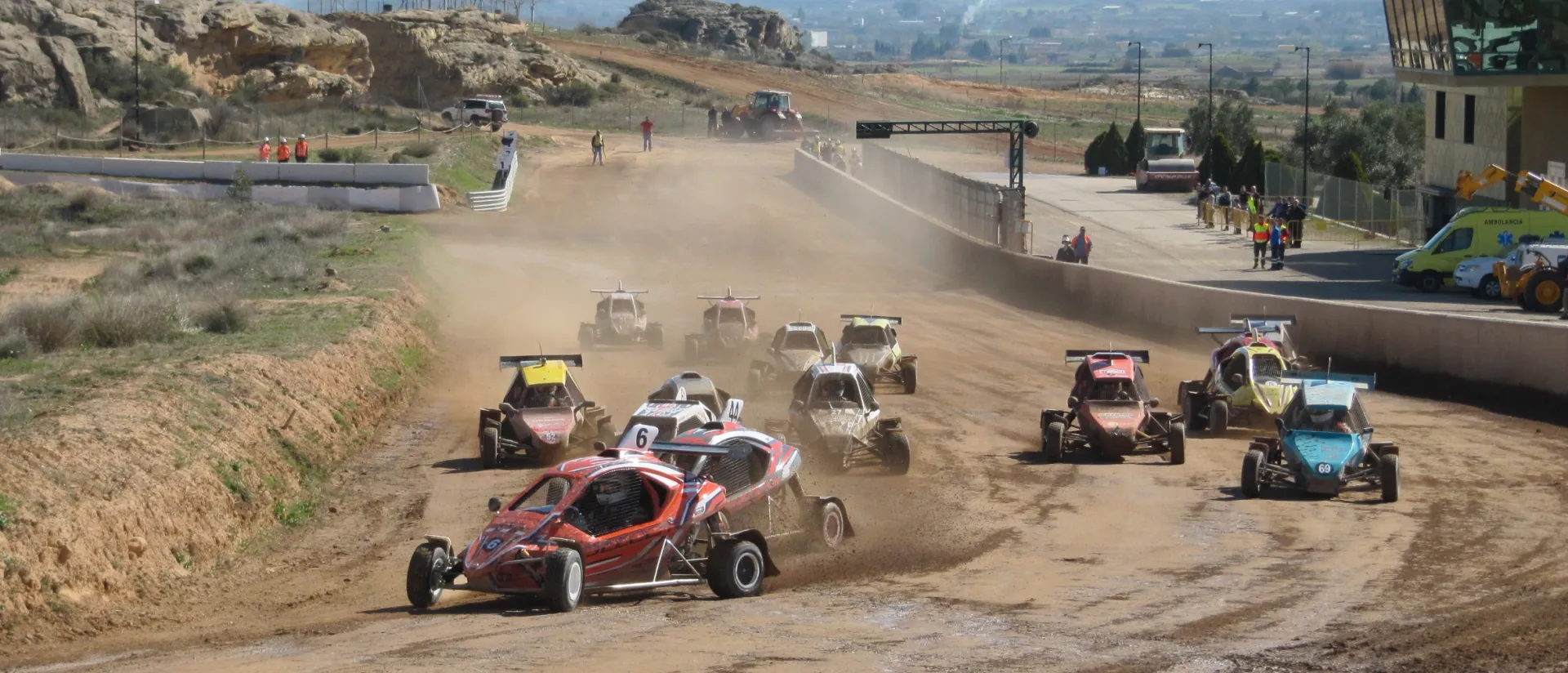 MotorLand abre la temporada con el Campeonato de Aragón de Autocross este domingo MotorLand abre la temporada con el Campeonato de Aragón de Autocross este domingo