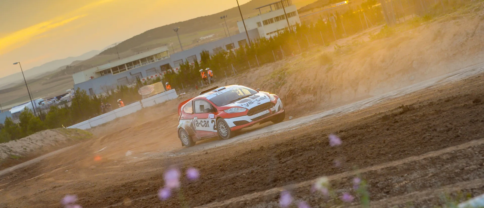 MotorLand da el pistoletazo de salida al nacional de Autocross MotorLand da el pistoletazo de salida al nacional de Autocross