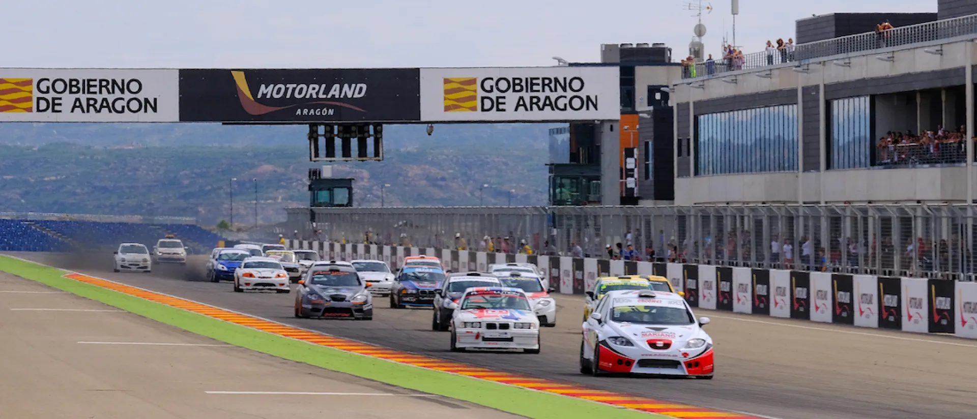MotorLand Aragón conmemora su aniversario con diez carreras de coches y motos. MotorLand Aragón conmemora su aniversario con diez carreras de coches y motos.