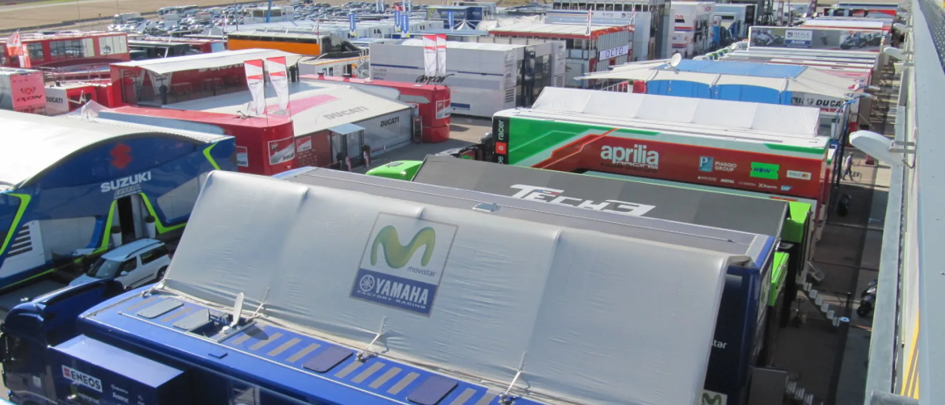 Los equipos y la organización de MotoGP pueblan ya el paddock de MotorLand y Rossi confirma que estará en Aragón Los equipos y la organización de MotoGP pueblan ya el paddock de MotorLand y Rossi confirma que estará en Aragón