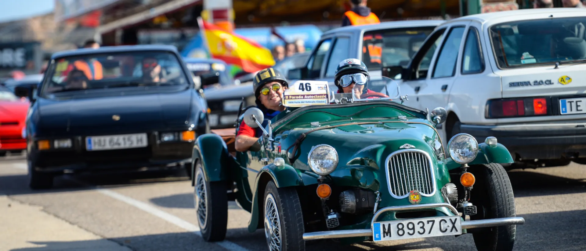 La pasión por los clásicos inunda MotorLand en la segunda jornada del Classic Festival