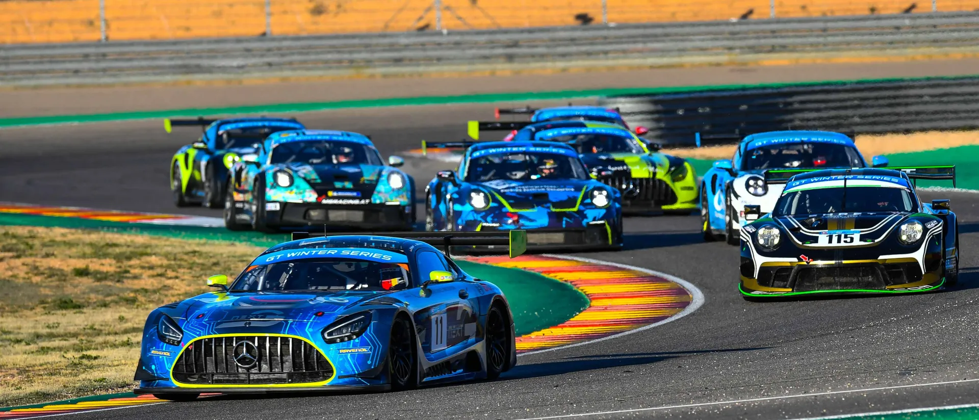 La variedad de categorías y el espectáculo ponen el broche de oro al estreno de la GT Winter Series en MotorLand Aragón La variedad de categorías y el espectáculo ponen el broche de oro al estreno de la GT Winter Series en MotorLand Aragón