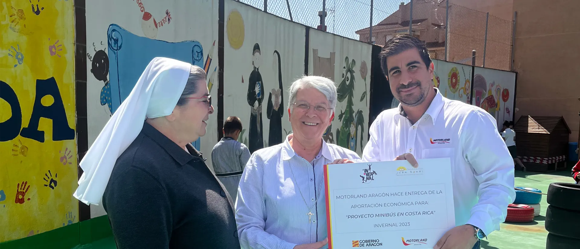 El Proyecto Minibús se pone en marcha gracias a la fundación Juan Bonal y La Invernal de Motorland Aragón El Proyecto Minibús se pone en marcha gracias a la fundación Juan Bonal y La Invernal de Motorland Aragón