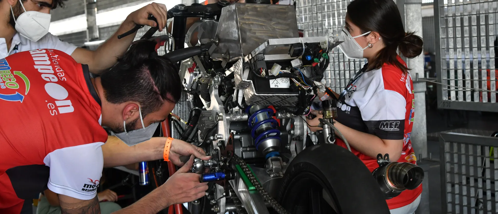 KTM continúa propulsando la VII Edición de la Competición Internacional MotoStudent KTM continúa propulsando la VII Edición de la Competición Internacional MotoStudent