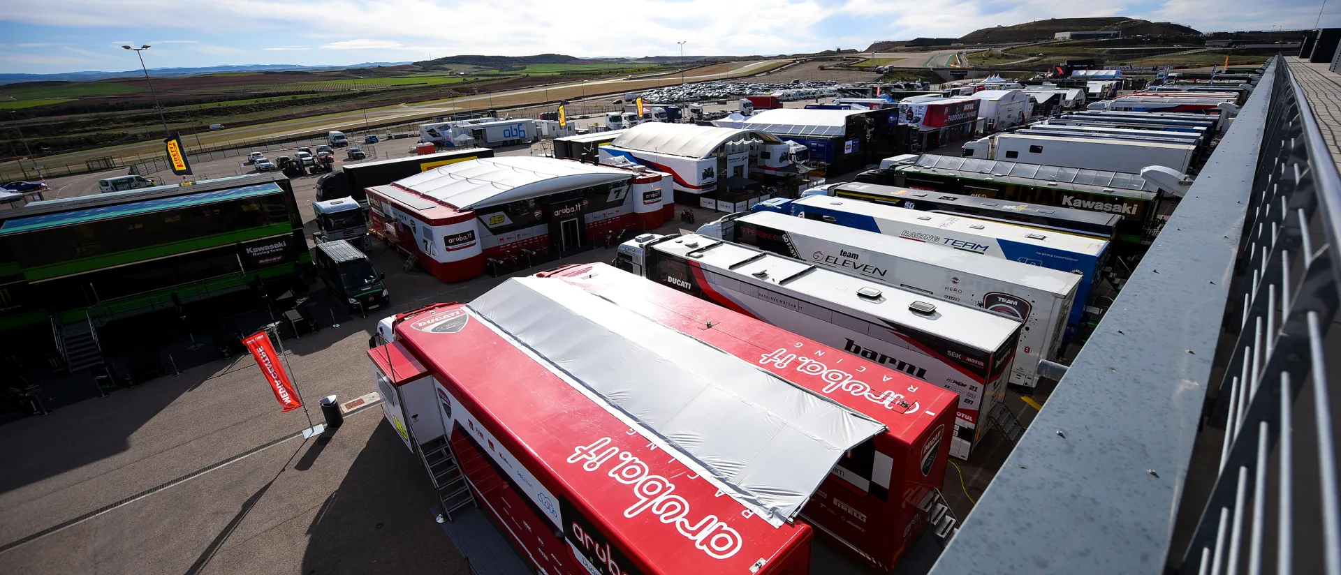 Las Superbikes calientan motores en MotorLand antes del primer día de acción en pista Las Superbikes calientan motores en MotorLand antes del primer día de acción en pista
