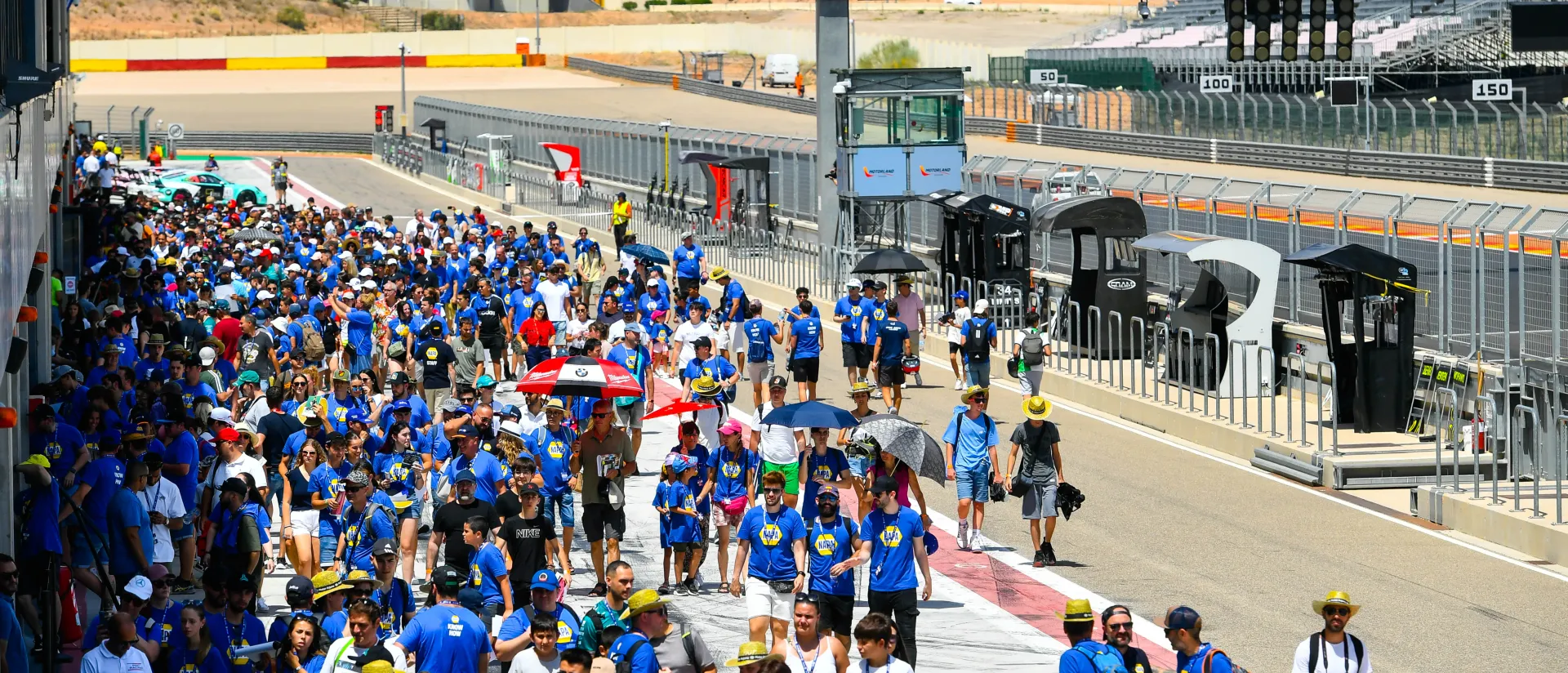 La fiesta del motor del NAPA Racing Weekend se despide de Motorland con Pit Walk multitudinario La fiesta del motor del NAPA Racing Weekend se despide de Motorland con Pit Walk multitudinario