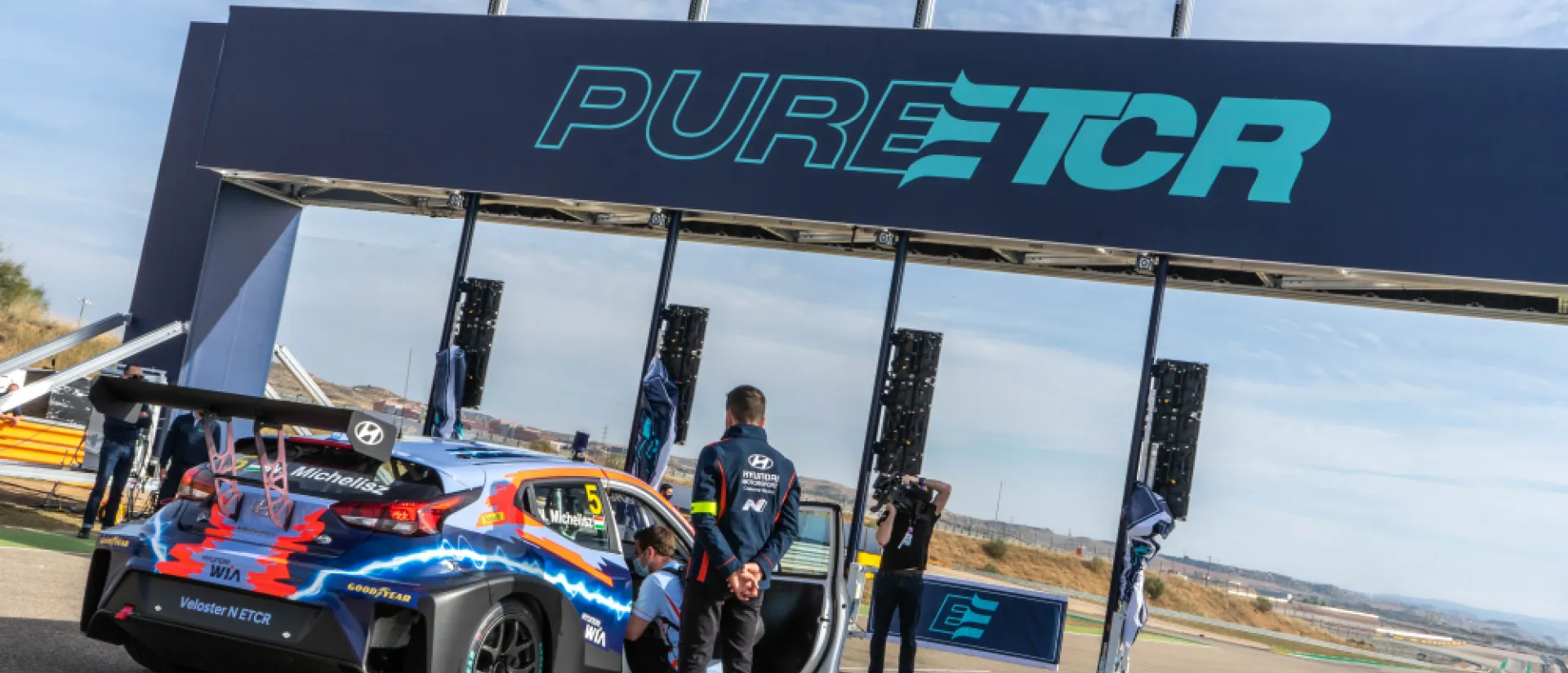 Pure ETCR, el primer Campeonato Internacional de turismos eléctricos, elige el circuito de MotorLand Aragón Pure ETCR, el primer Campeonato Internacional de turismos eléctricos, elige el circuito de MotorLand Aragón