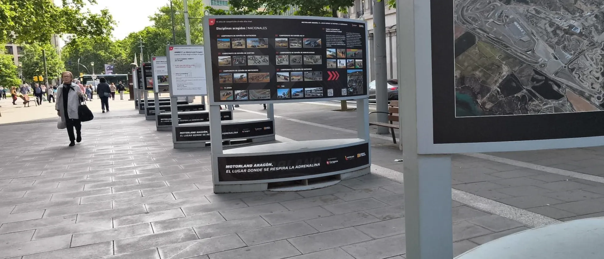 Gran Vía de Zaragoza se tiñe de los colores de MotorLand Aragón con una extensa exposición del complejo