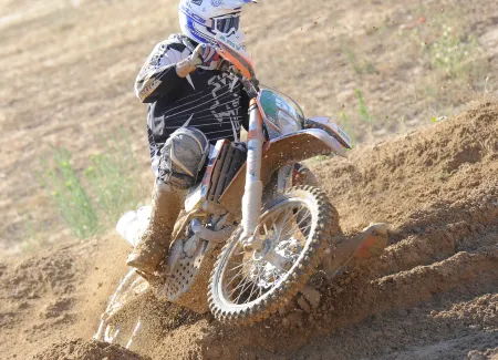 Motorcross cerrado por mantenimiento