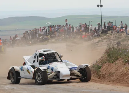 Tandas libres de autocross previas al Campeonato de Aragón