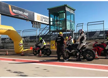 Racing100 - Tandas libres para motos