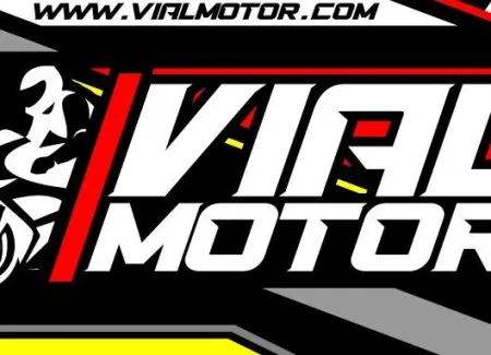 Tandas de motos y cursos de pilotaje