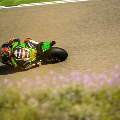 Gran día de motociclismo en MotorLand con doblete de Sykes y Kawasaki en Superbikes