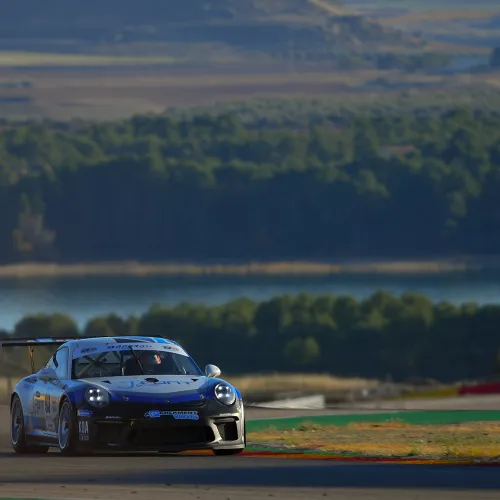 Victoria de Vinyes y Font en los 500Km de Alcañiz en la primera jornada del IV Memorial José Antonio Vicente de MotorLand Aragón