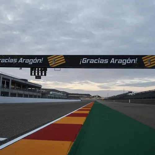 Todo listo para que arranque la última prueba del Campeonato de Turismos en MotorLand Aragón