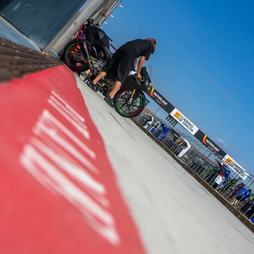 Todo listo en Motorland Aragón para que comience el Campeonato de España de Superbike. 
