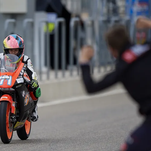 Holgado, Zaccone y Van Den Goorberg los más rápidos en las clasificatorias del FIM CEV Repsol 