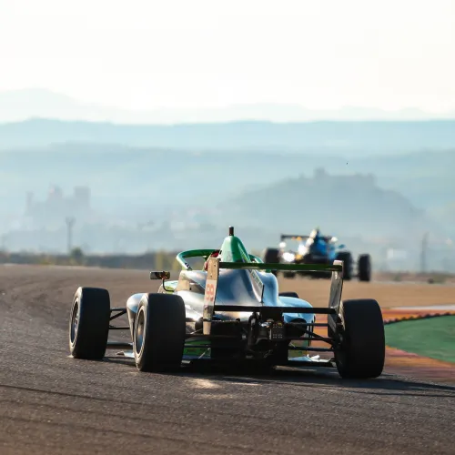 Apasionante día de carreras en Motorland Aragón con el Racing Weekend
