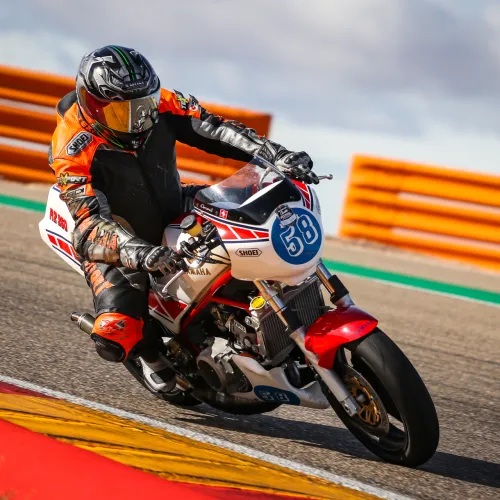 Los clásicos lucieron con todo su esplendor durante el fin de semana en Motorland Aragón.