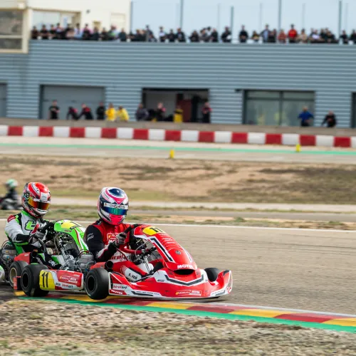 El mejor karting nacional regala un intenso sábado de mangas y clasificaciones en MotorLand Aragón