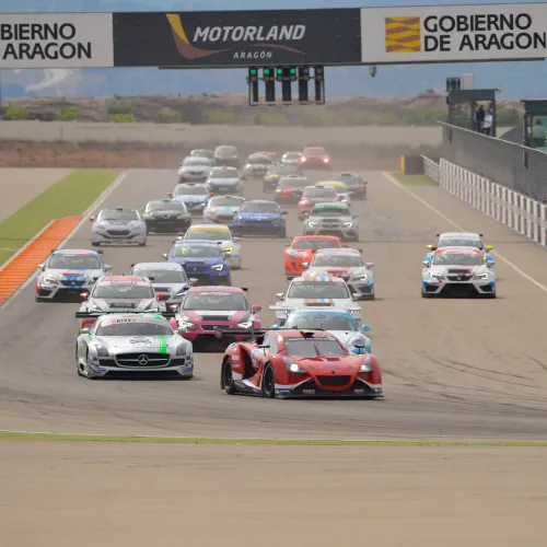 Acción y adrenalina durante el Campeonato de España de Resistencia en MotorLand