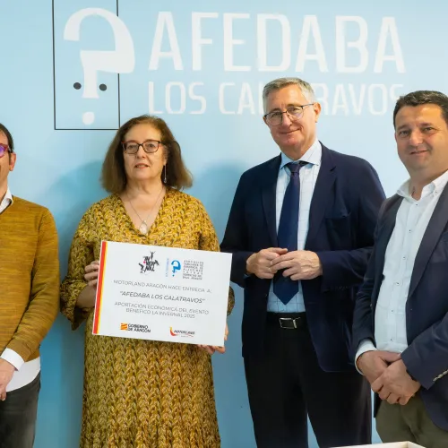 MotorLand Aragón hace entrega de la recaudación por La Invernal a la Asociación de Familiares de Enfermos de Alzhéimer y otras Demencias del Bajo Aragón